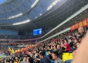 爱游戏足球体育-球队夺冠庆典，球迷齐聚一堂狂欢的简单介绍