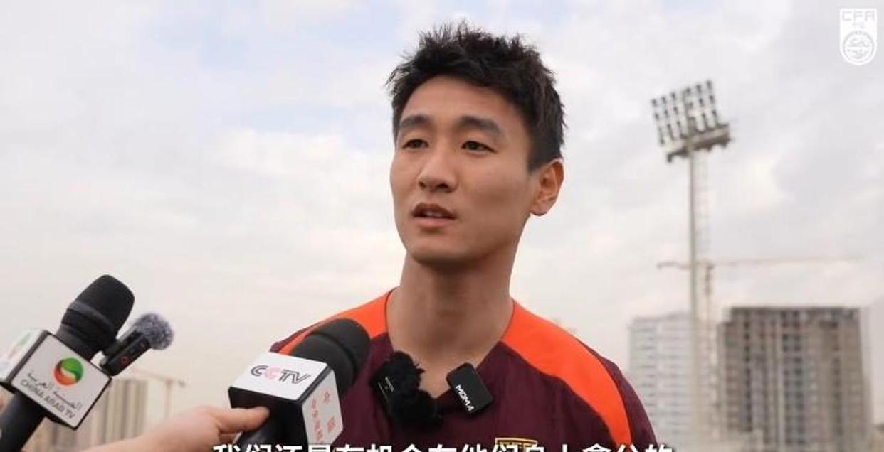 包含世预赛反思只有一个王钰栋还不够！的词条