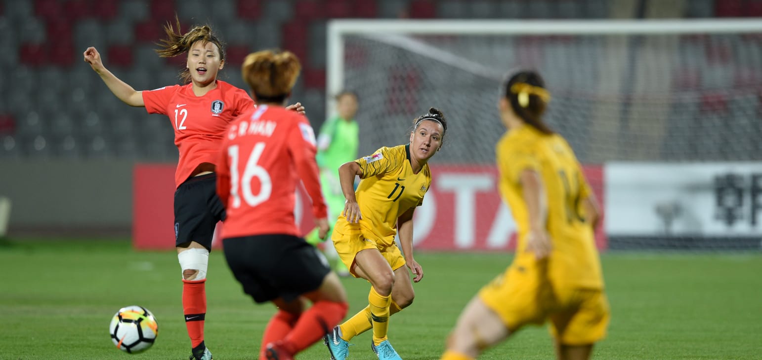 日本女足艰难晋级半决赛