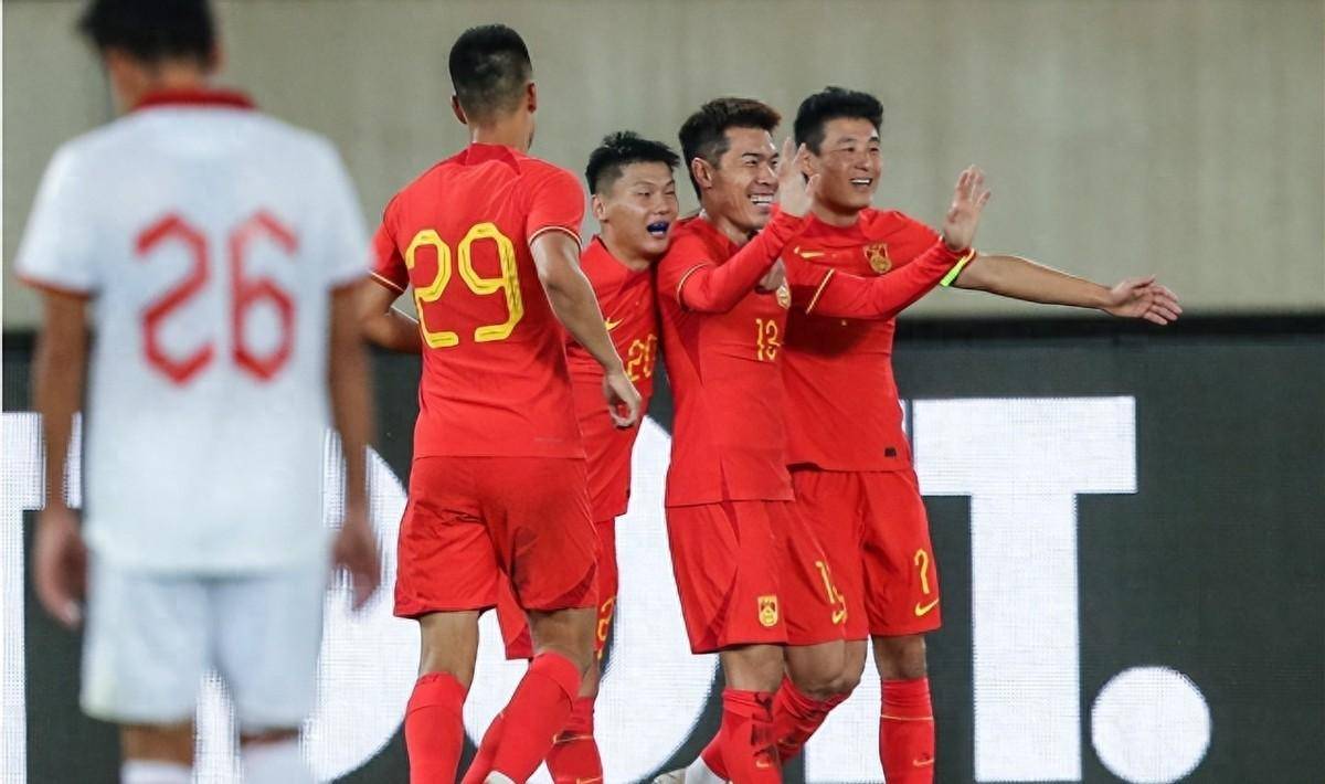 国足U16梦幻开局，1-1战平乌兹别克斯坦，“非裔”球员表现的简单介绍